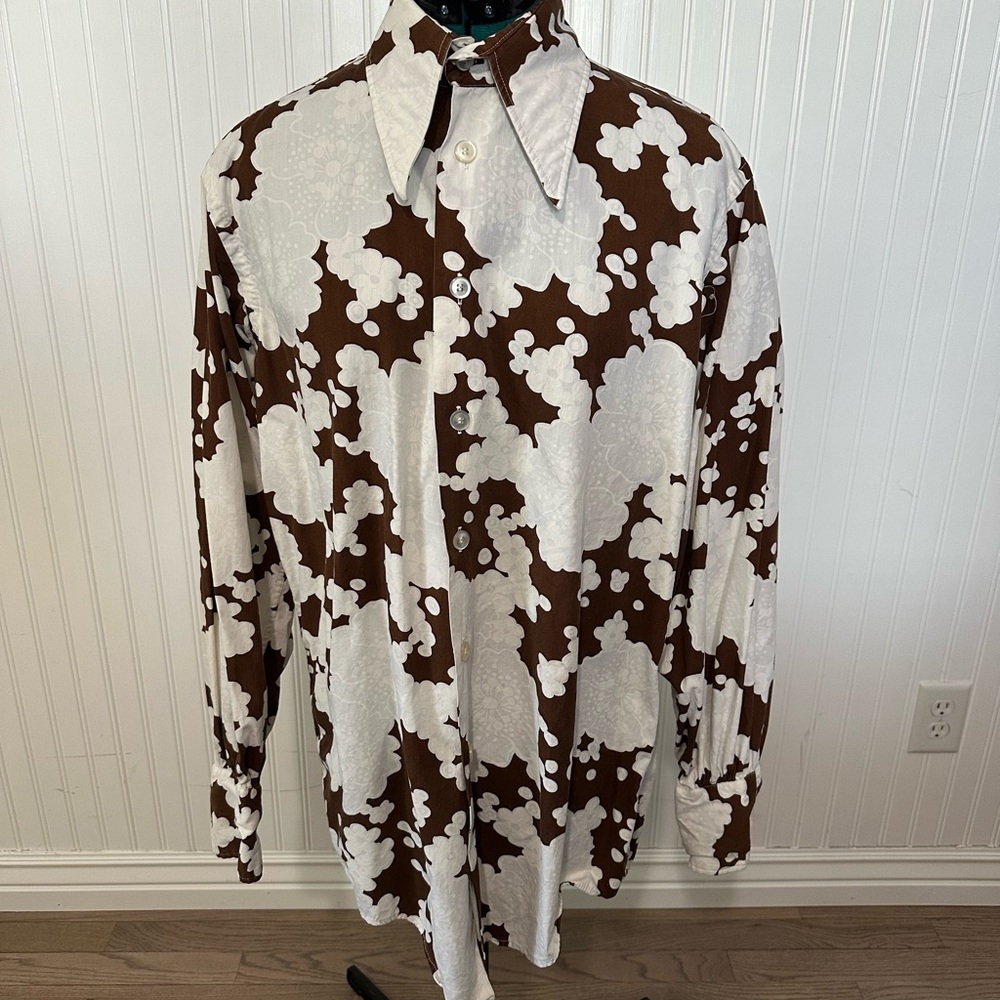 Men’s vintage Cyril Bartlett dress shirt.
